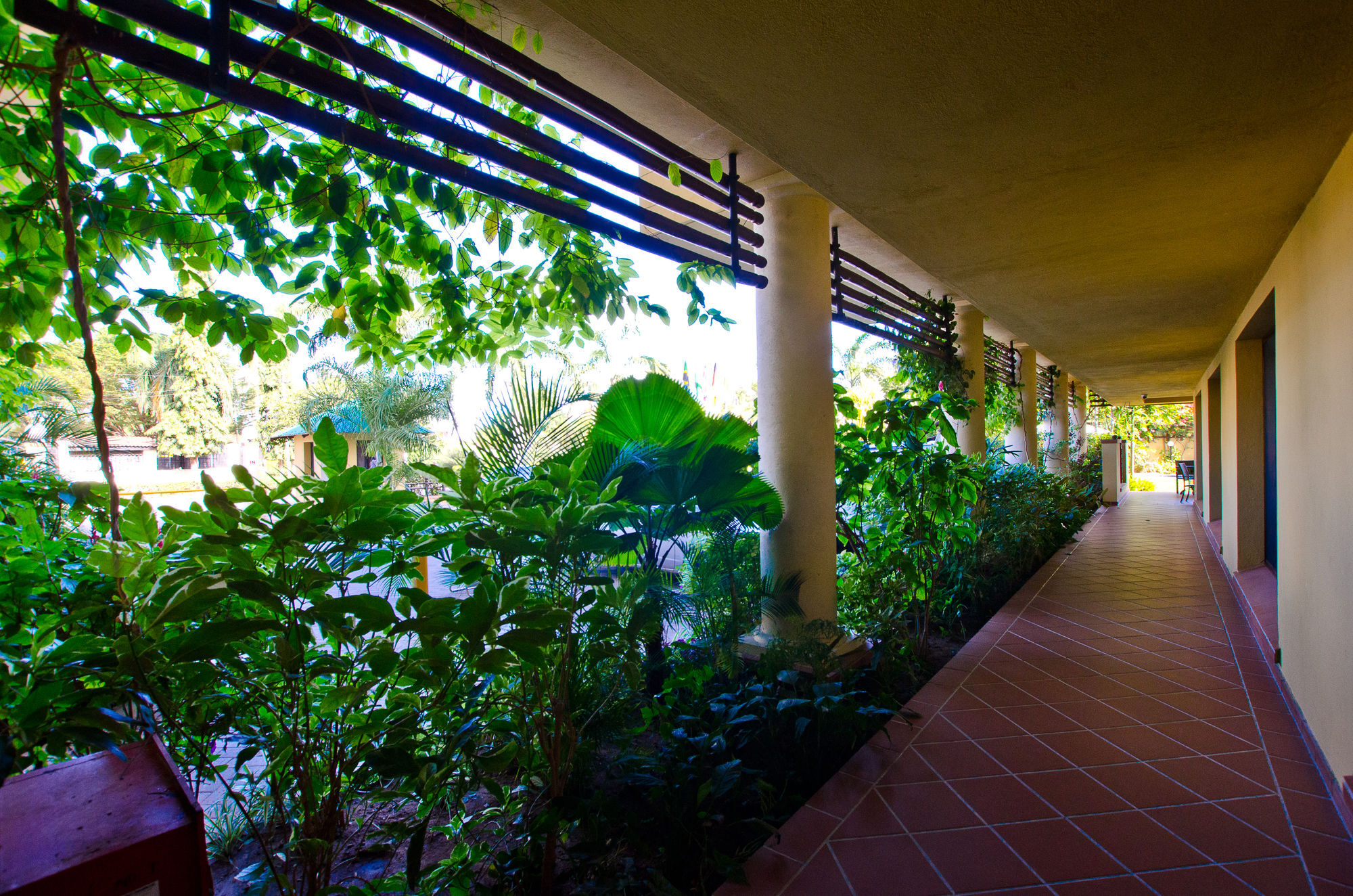 Sea Cliff Court Hotel & Luxury Apartments Daressalam Exterior foto